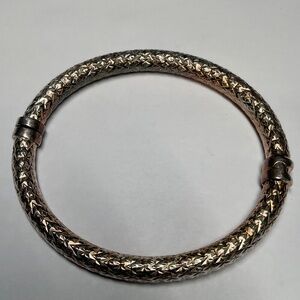 Vintage Sterling Silver Italian Milor Hinged Spring Bracelet. 2 3/8 inches
